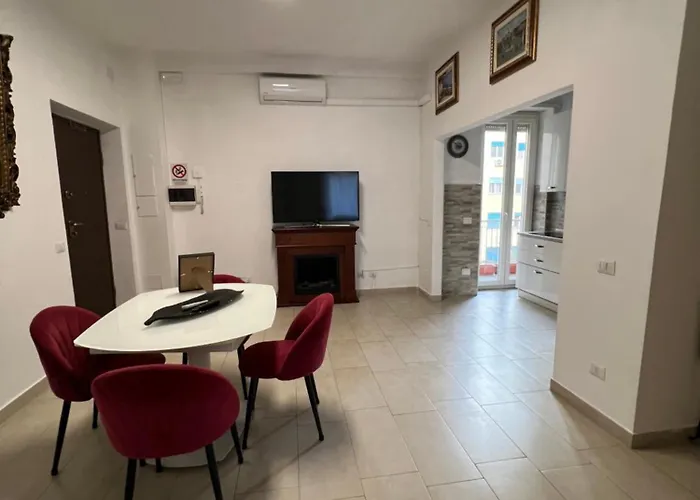 Dandon Apartment Rom